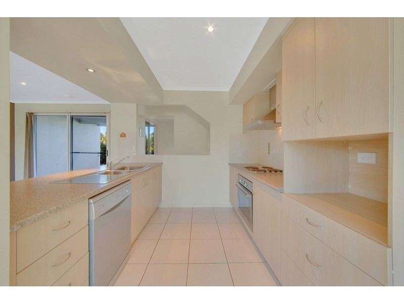 4/18 PACIFIC AVENUE, Tannum Sands QLD 4680