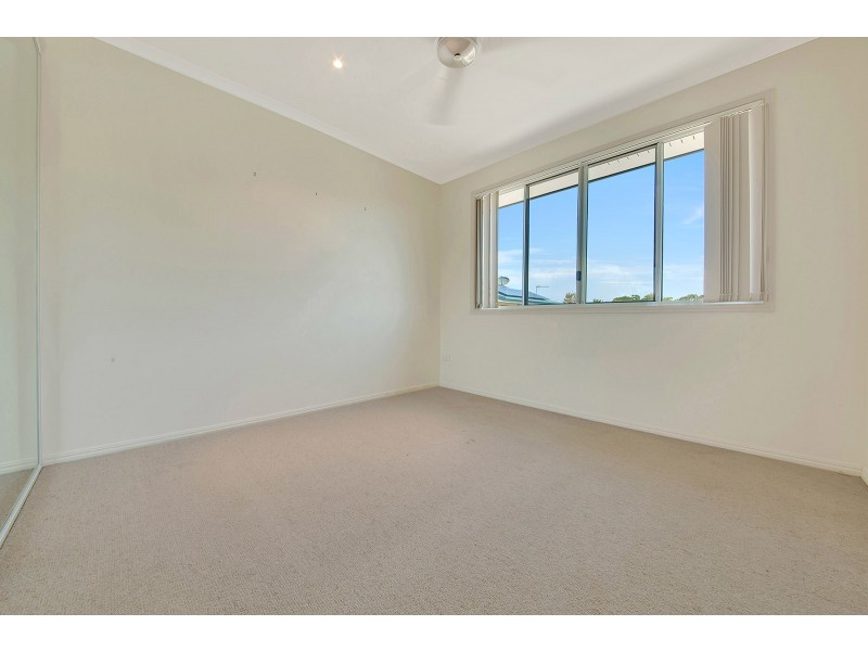 4/18 PACIFIC AVENUE, Tannum Sands QLD 4680