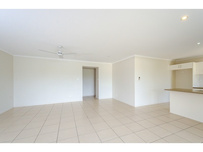 2 Bessie Court, Boyne Island QLD 4680