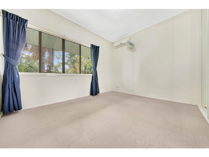 12 Ronpen Close, Tannum Sands QLD 4680