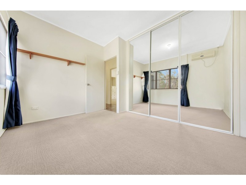 12 Ronpen Close, Tannum Sands QLD 4680