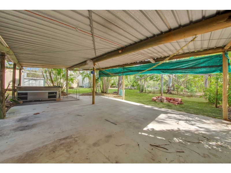 12 Ronpen Close, Tannum Sands QLD 4680