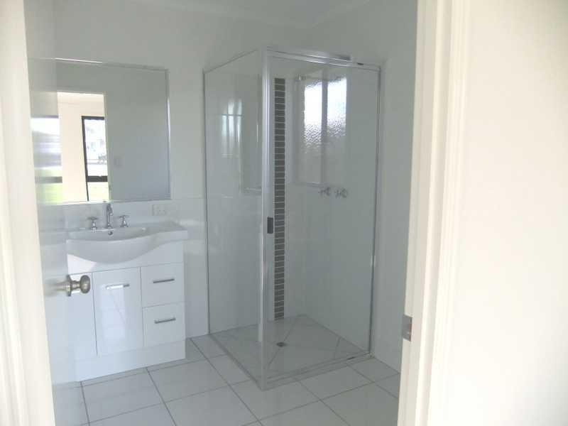 30 SURITA COURT, Boyne Island QLD 4680