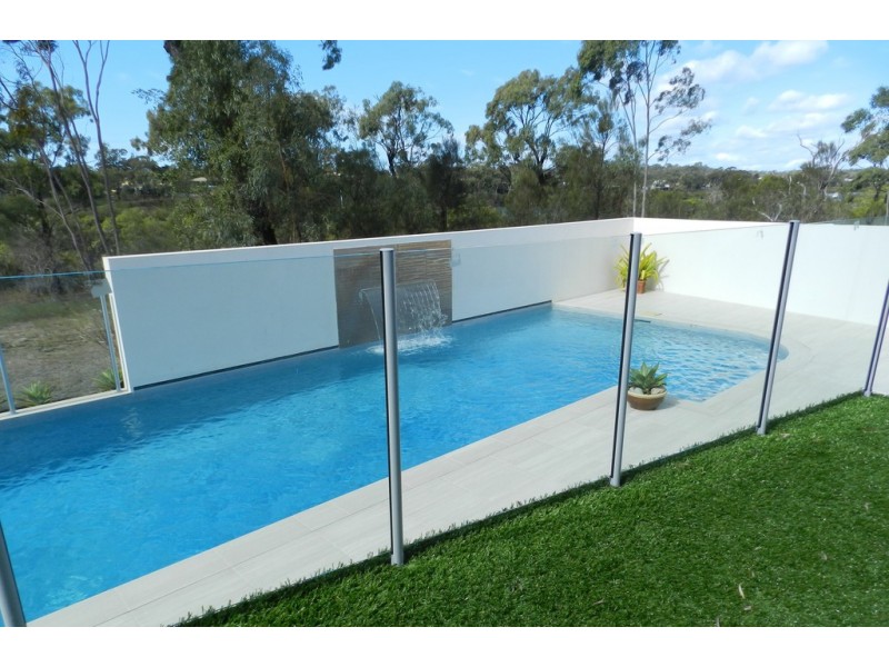 3/2 THE PROMENADE, Boyne Island QLD 4680
