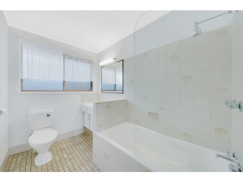 2/48 Katandra Street, Boyne Island QLD 4680