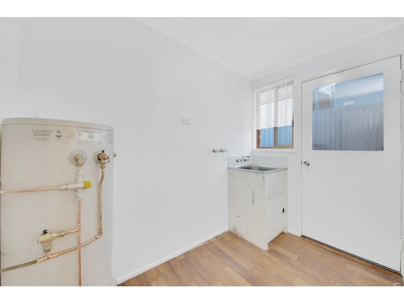 2/48 Katandra Street, Boyne Island QLD 4680
