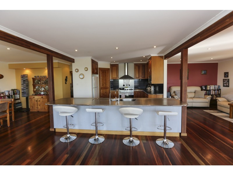 5 Creek Road, Tannum Sands QLD 4680