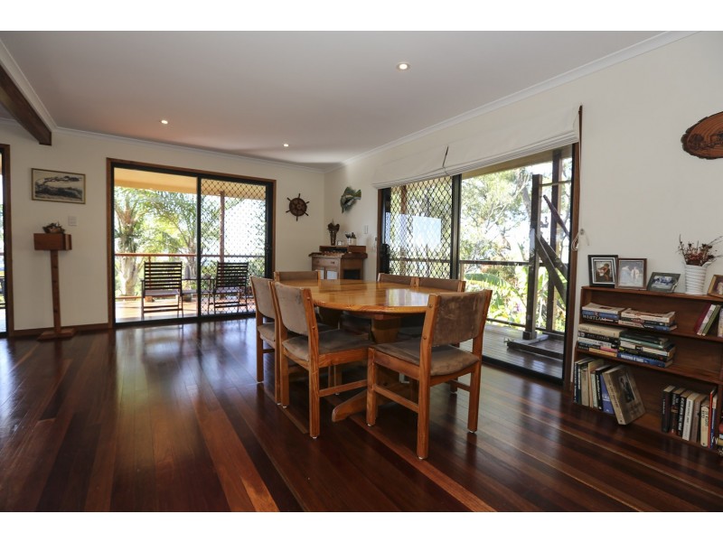 5 Creek Road, Tannum Sands QLD 4680