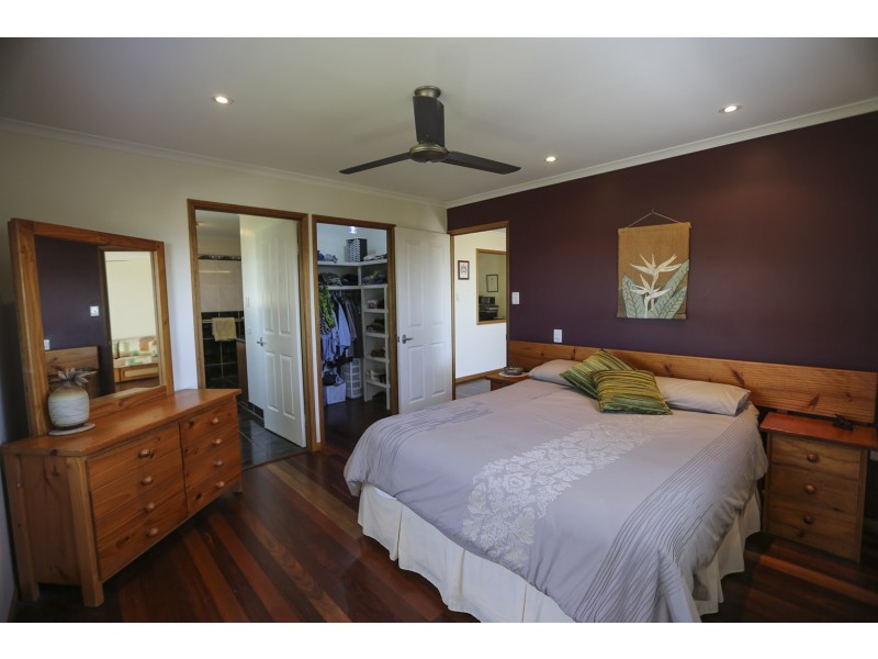 5 Creek Road, Tannum Sands QLD 4680