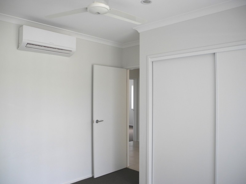 35 Clover Crescent, Boyne Island QLD 4680
