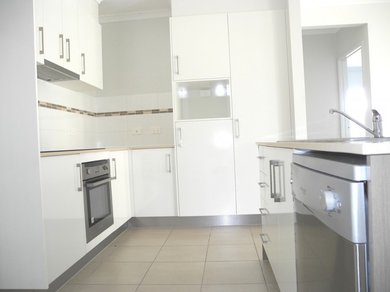 35 Clover Crescent, Boyne Island QLD 4680