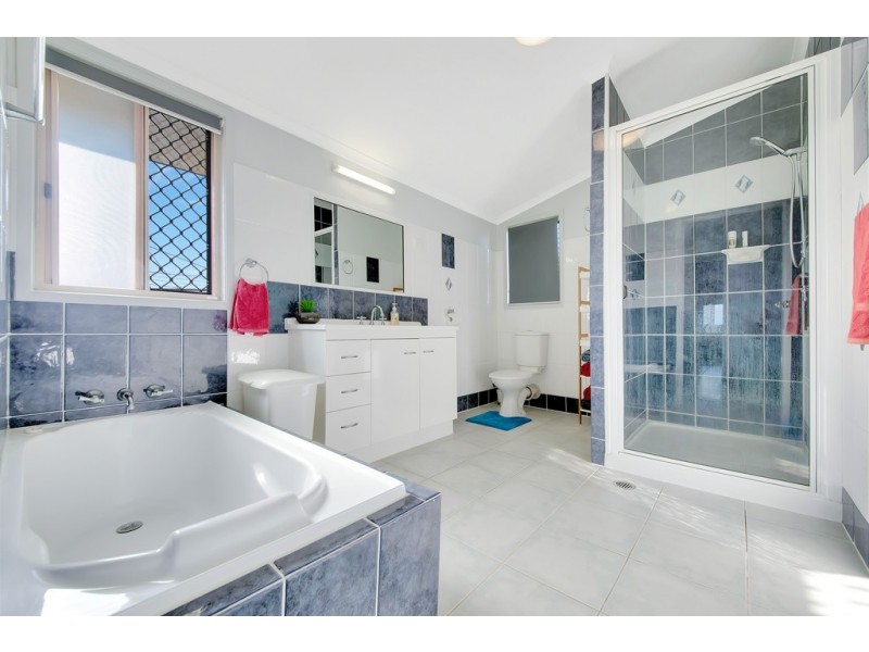 6 Bevington Street, Tannum Sands QLD 4680