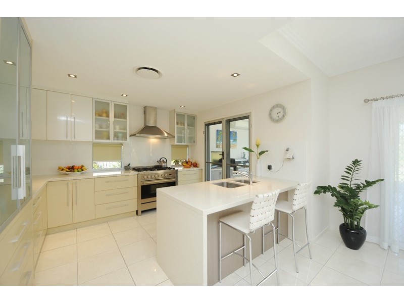 9 Jumbuck Court, Glen Eden QLD 4680