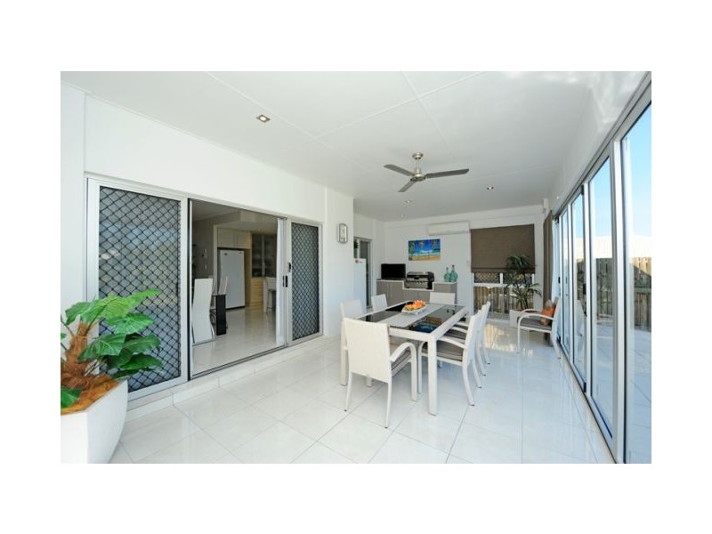 9 Jumbuck Court, Glen Eden QLD 4680