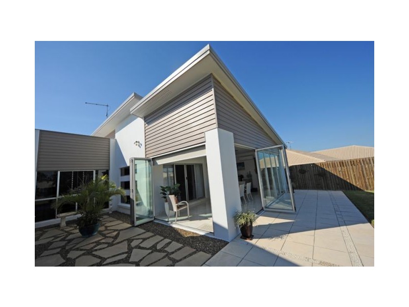 9 Jumbuck Court, Glen Eden QLD 4680