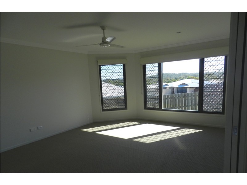 14 MELANIE COURT, Boyne Island QLD 4680