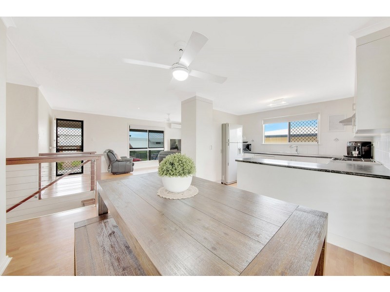 71 Booth Avenue, Tannum Sands QLD 4680