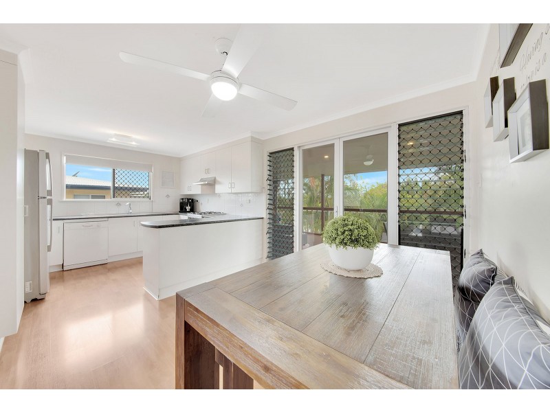 71 Booth Avenue, Tannum Sands QLD 4680