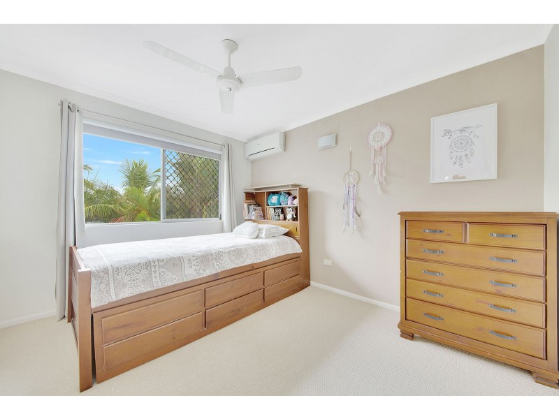 71 Booth Avenue, Tannum Sands QLD 4680