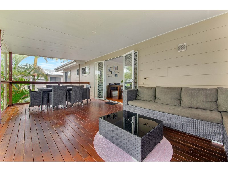 71 Booth Avenue, Tannum Sands QLD 4680