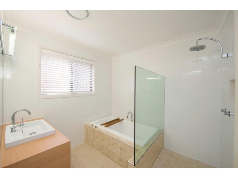 21 Langdon Street, Tannum Sands QLD 4680