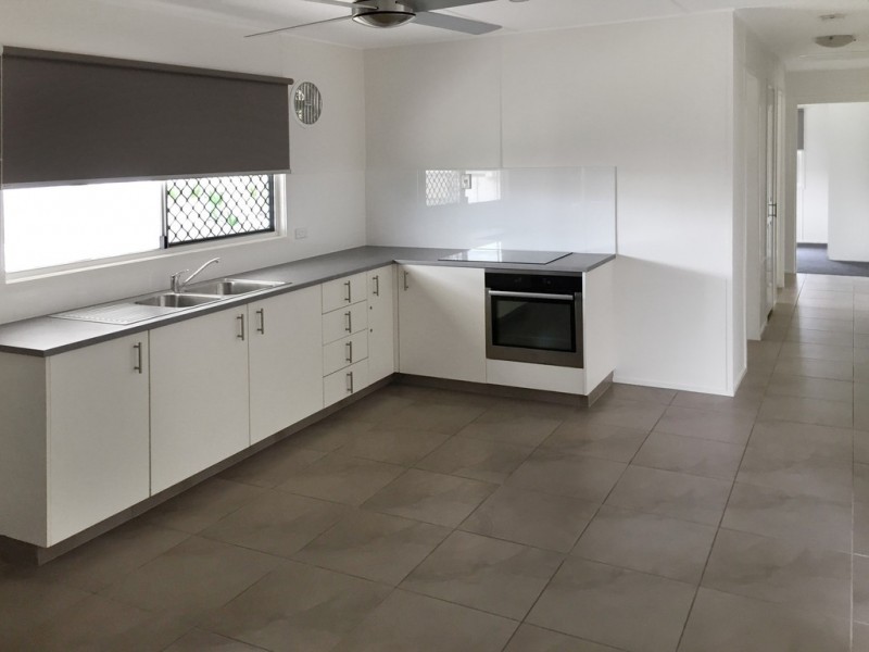 53 WOOD STREET, Barney Point QLD 4680
