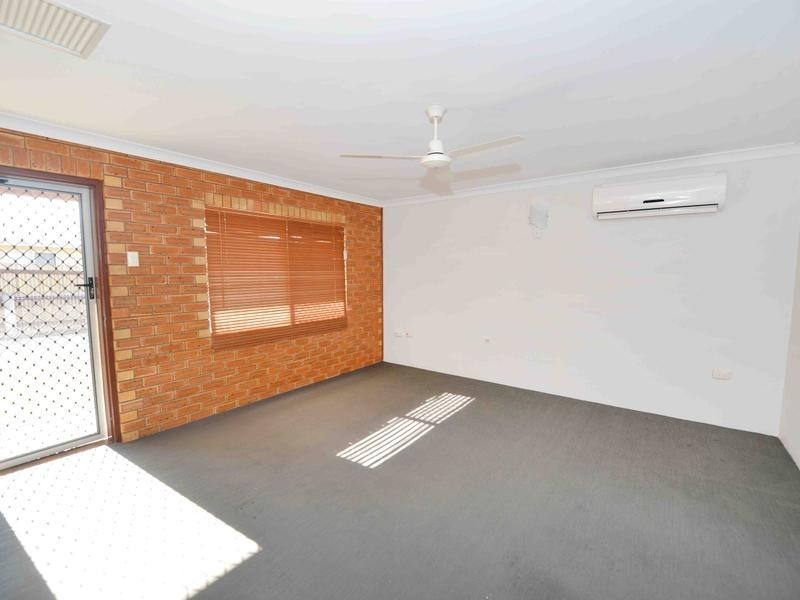 2/15 CARINYA DRIVE, Clinton QLD 4680