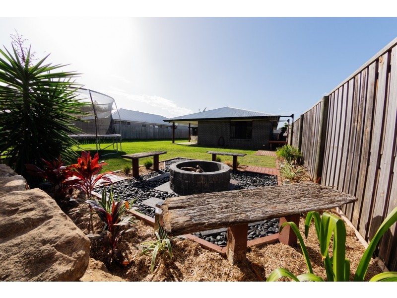 5 Tulipwood Circuit, Boyne Island QLD 4680