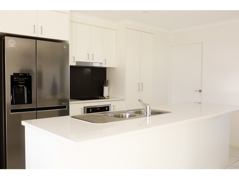 5 Tulipwood Circuit, Boyne Island QLD 4680