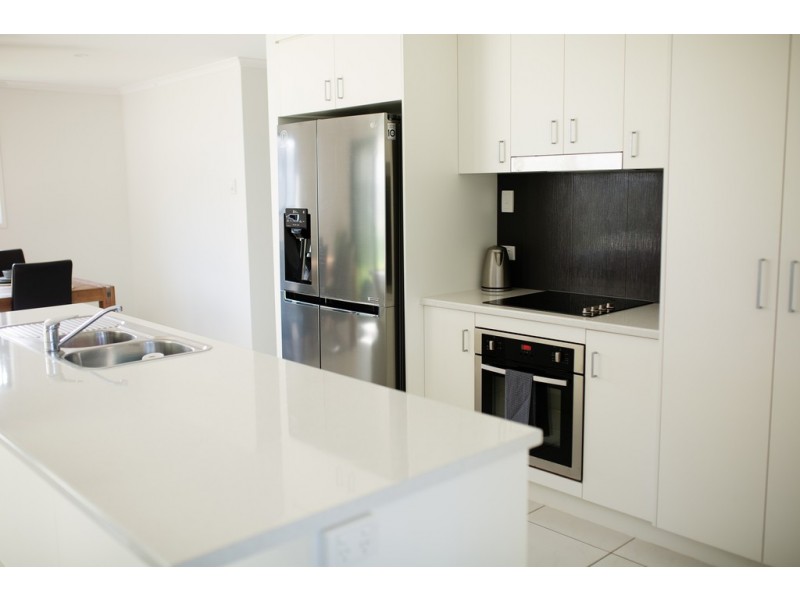 5 Tulipwood Circuit, Boyne Island QLD 4680