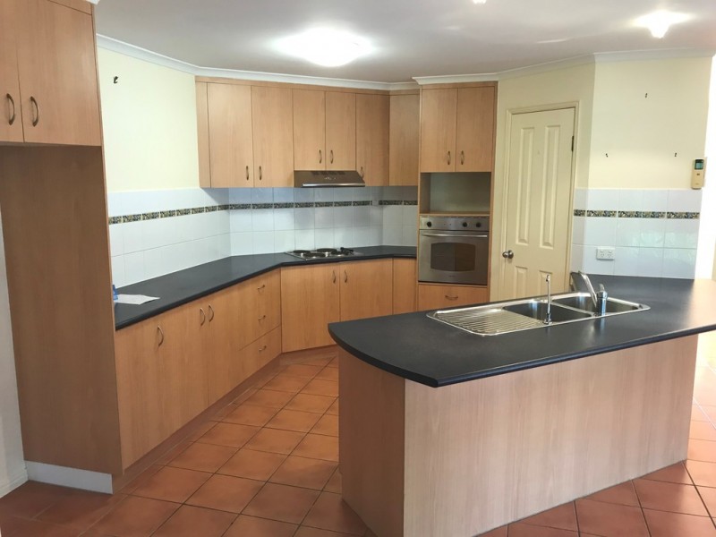 18 DOUGLAS STREET, Tannum Sands QLD 4680