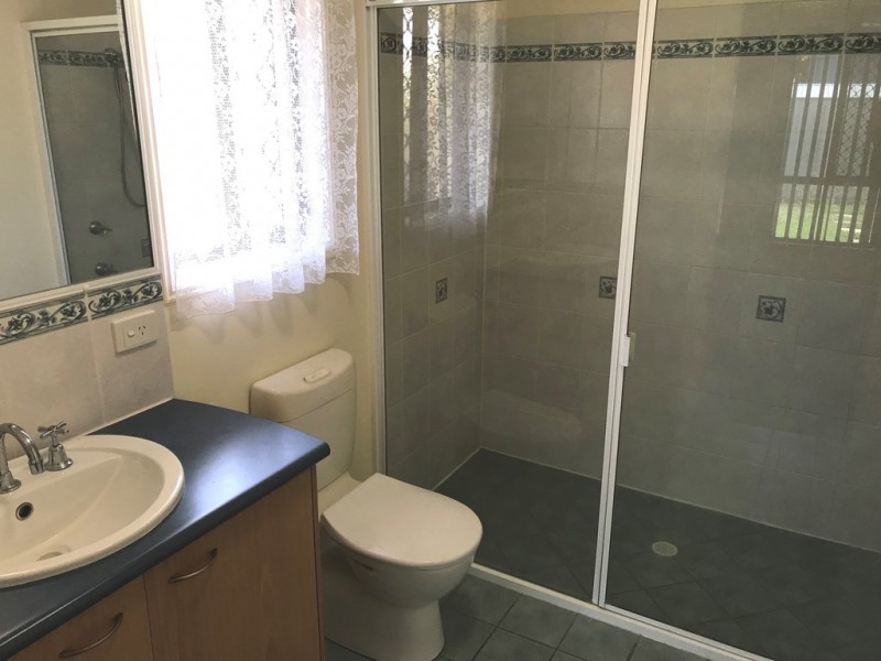18 DOUGLAS STREET, Tannum Sands QLD 4680