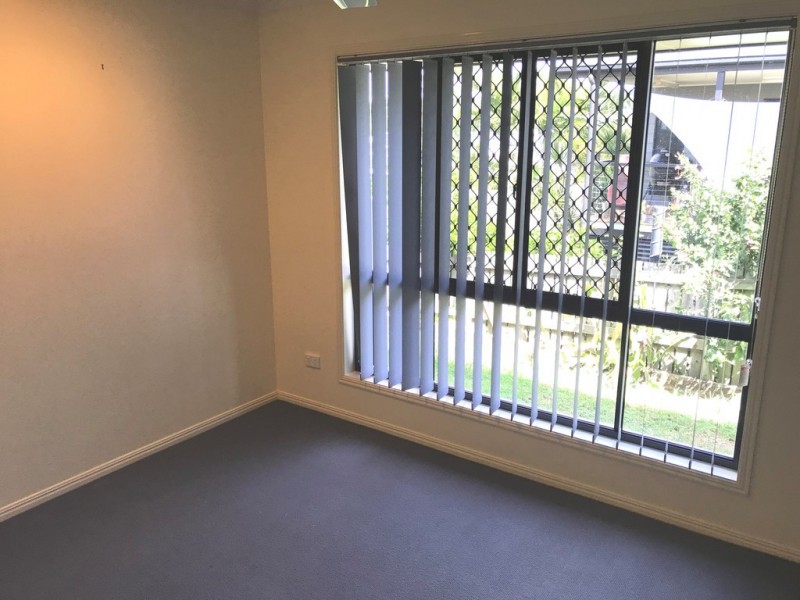 18 DOUGLAS STREET, Tannum Sands QLD 4680