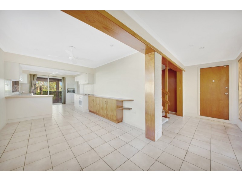 5 Pleasant Avenue, Tannum Sands QLD 4680
