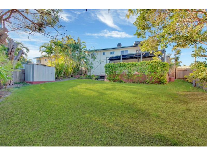 5 Pleasant Avenue, Tannum Sands QLD 4680