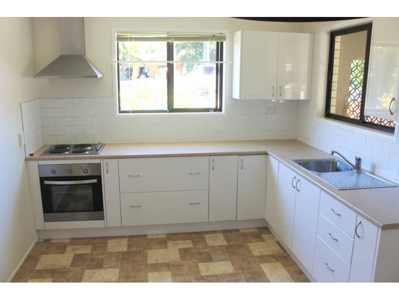 3 Bellemere Court, Boyne Island QLD 4680