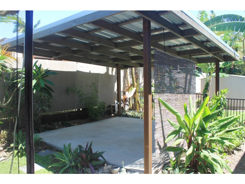 3 Bellemere Court, Boyne Island QLD 4680