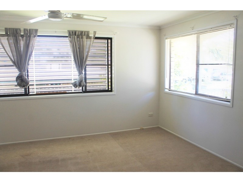 3 Bellemere Court, Boyne Island QLD 4680