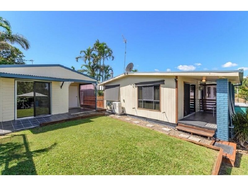 32 Latrobe Street, Tannum Sands QLD 4680