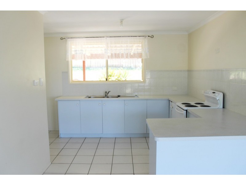 32 BELTANA DRIVE, Boyne Island QLD 4680