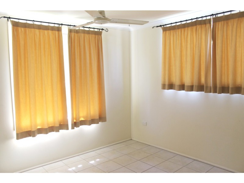 32 BELTANA DRIVE, Boyne Island QLD 4680