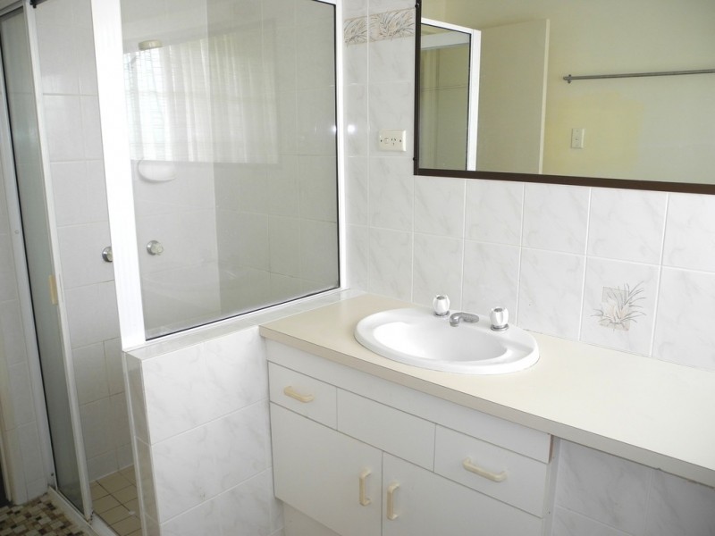 21 Amaroo Street, Boyne Island QLD 4680