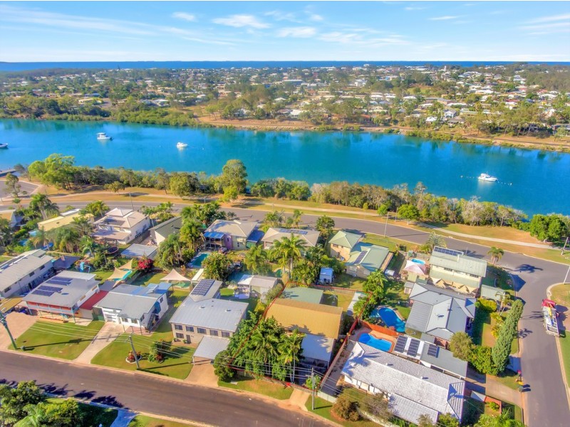 22 Alexander Street, Boyne Island QLD 4680