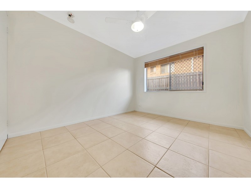 77 Booth Avenue, Tannum Sands QLD 4680