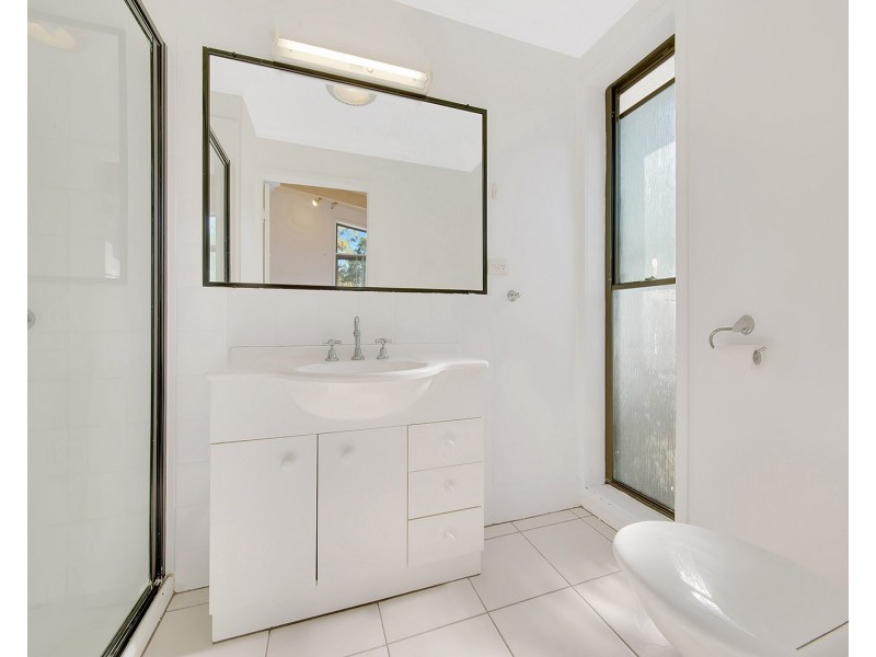 1 Richard Street, Boyne Island QLD 4680