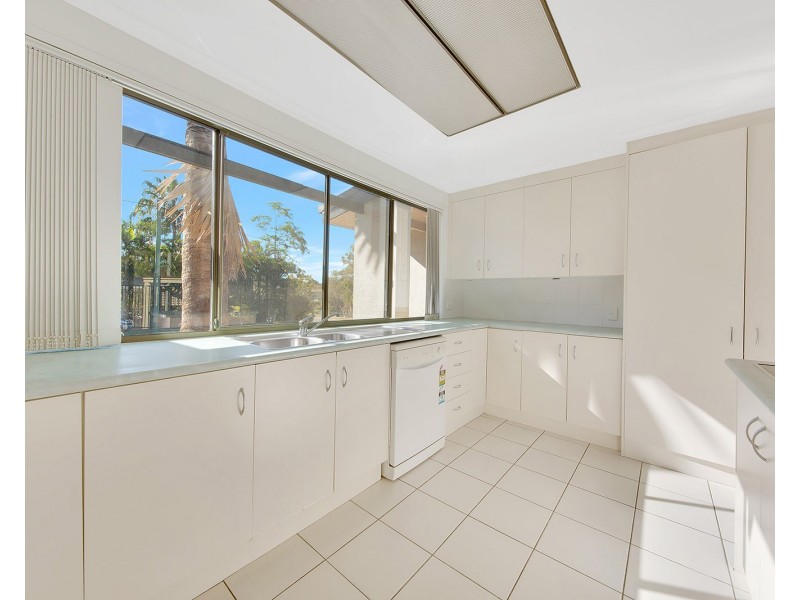 1 Richard Street, Boyne Island QLD 4680