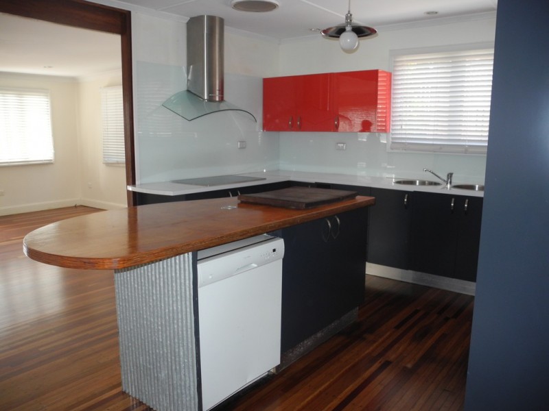 6 TREVALLY STREET, Tannum Sands QLD 4680