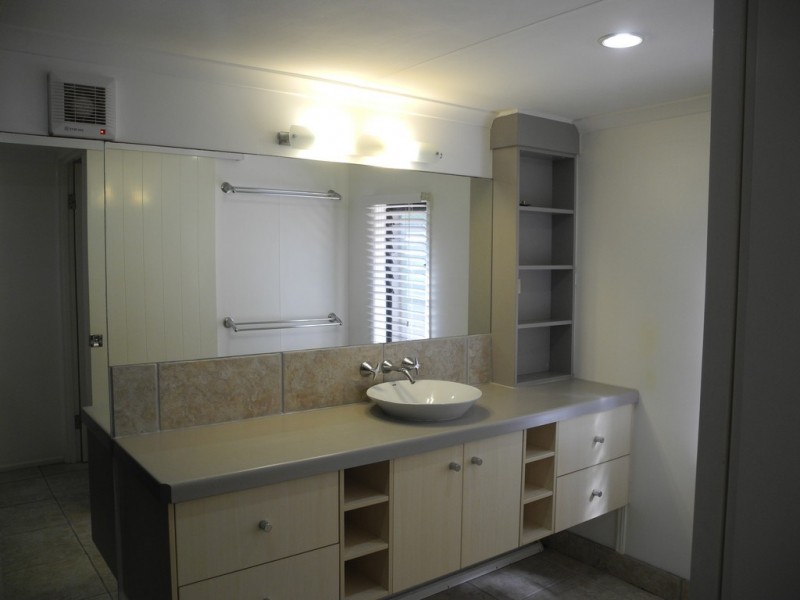 6 TREVALLY STREET, Tannum Sands QLD 4680