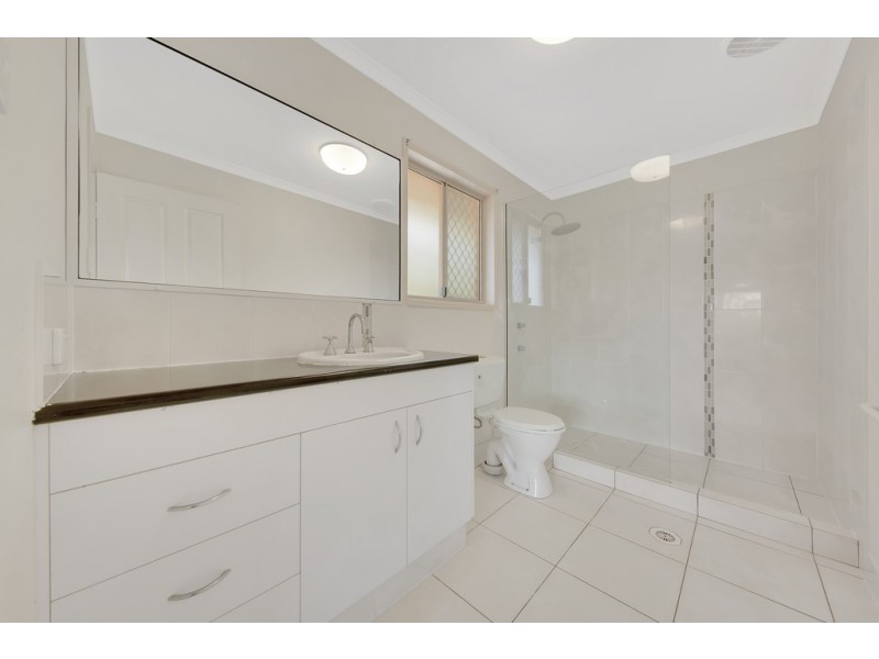 27 Aluminium Drive, Tannum Sands QLD 4680