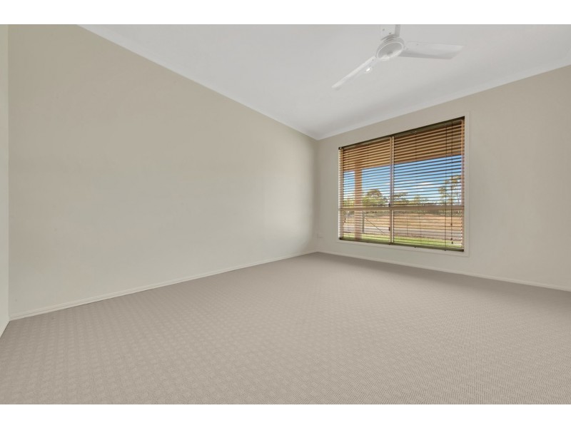 27 Aluminium Drive, Tannum Sands QLD 4680